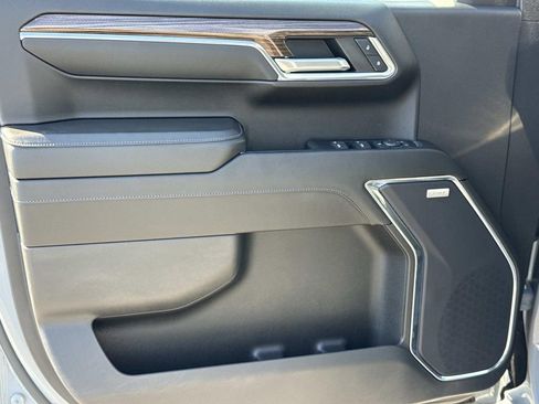 Used 2024 Chevrolet Silverado 1500 RST w/ Convenience Package II AWD/4WD image 16