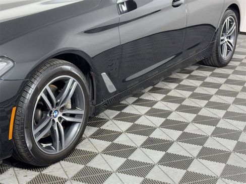 Used 2022 BMW 530i xDrive w/ Convenience Package image 13