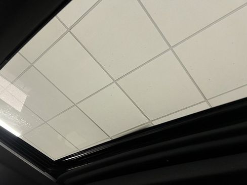 Used 2023 GMC Sierra 1500 AT4 w/ Technology Package image 44