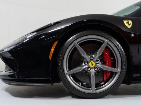 Used 2023 Ferrari F8 Tributo RWD image 12