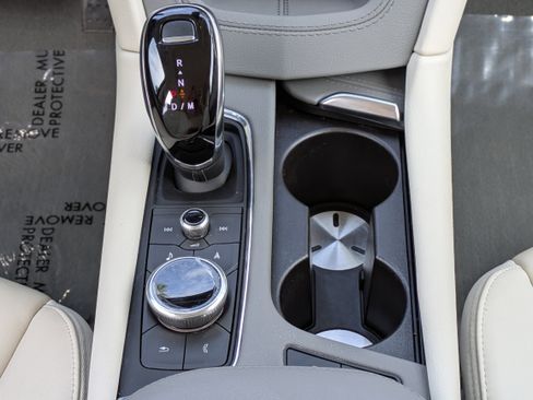 Certified 2024 Cadillac XT6 Premium Luxury image 18