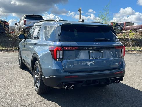 Used 2025 Ford Explorer ST AWD/4WD image 6