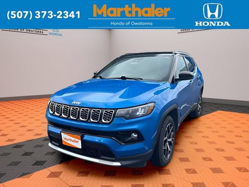 Used 2025 Jeep Compass Limited AWD/4WD image 1