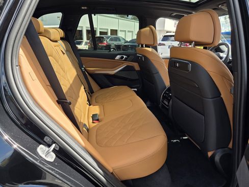 New 2026 BMW X5 M60i image 16