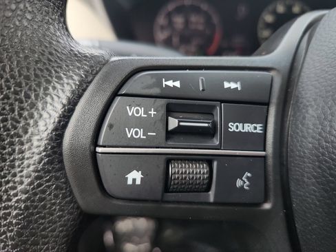 Used 2023 Honda HR-V LX image 28