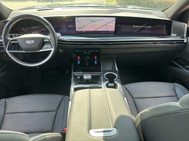 Used 2025 Cadillac Escalade Sport w/ LPO, ONYX Package AWD/4WD image 17