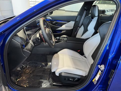 New 2026 BMW M5 w/ Executive Package image 14