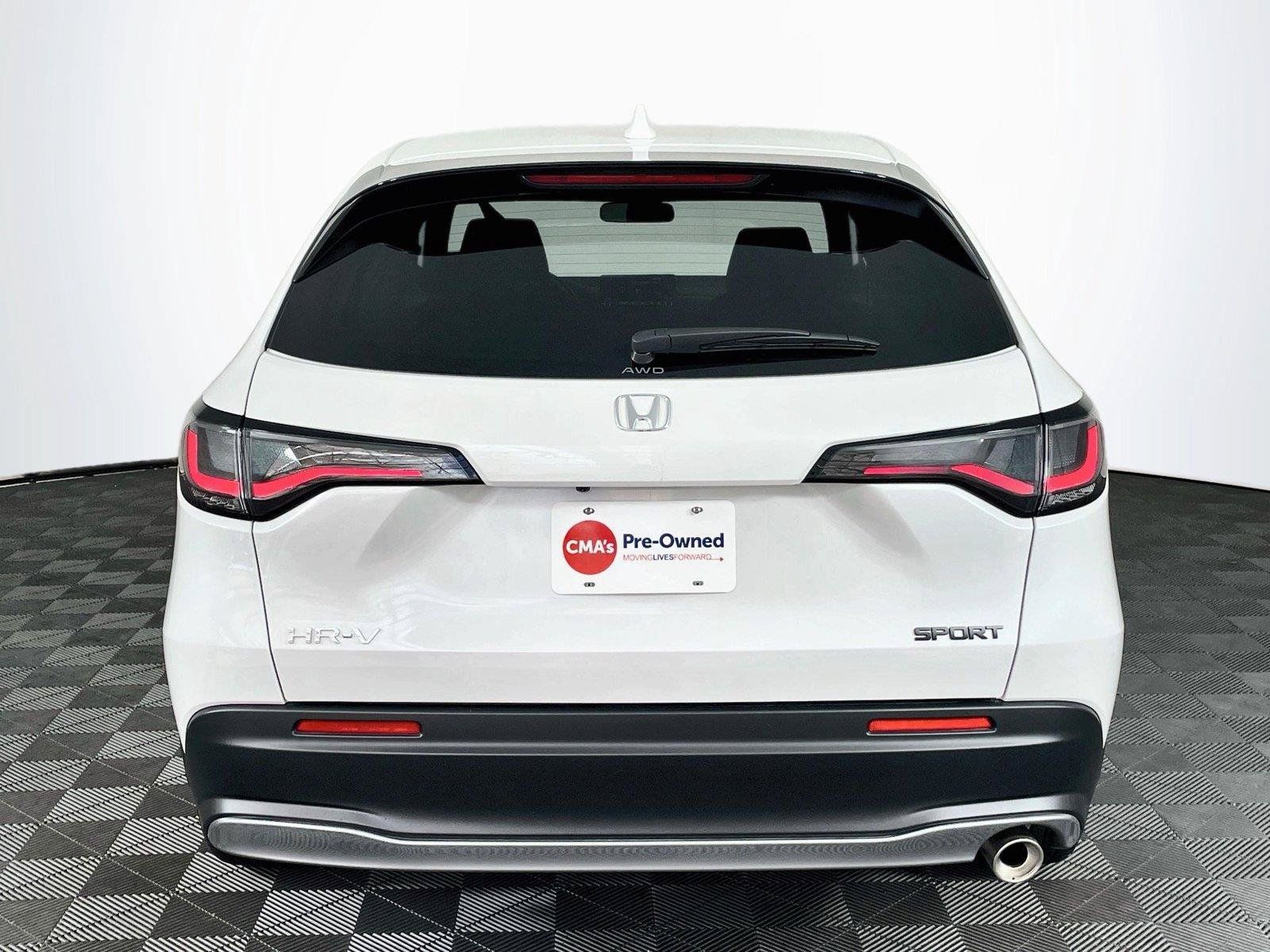 Certified 2025 Honda HR-V Sport image 9