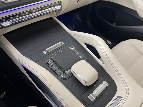New 2026 Mercedes-Benz GLS 450 4MATIC image 35