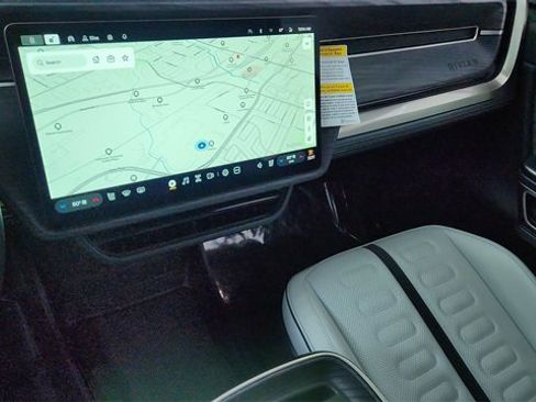 Used 2024 Rivian R1S Adventure image 48