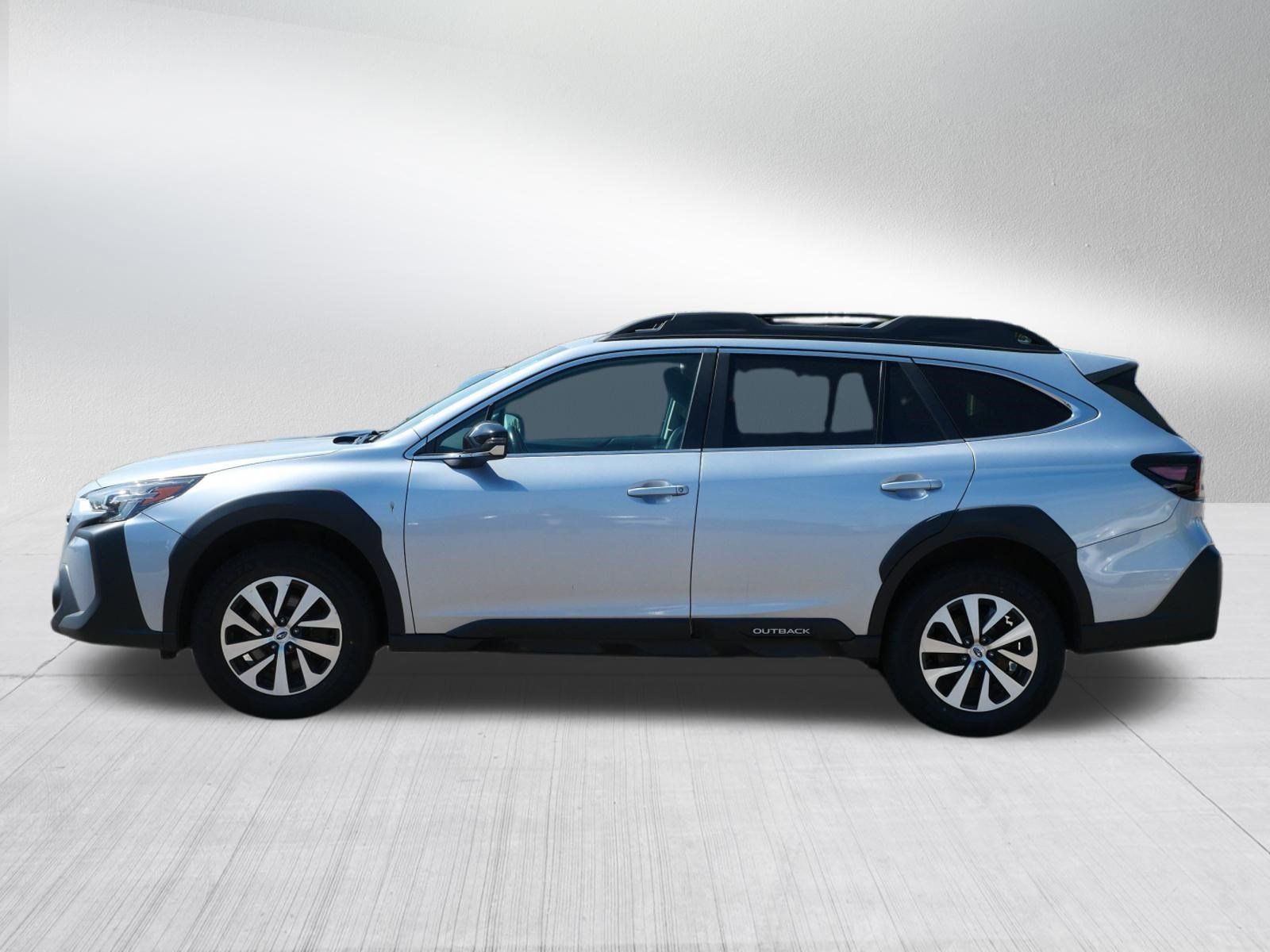 Used 2023 Subaru Outback Premium w/ Popular Package #1 AWD/4WD image 4