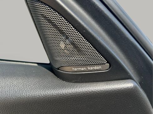 Used 2018 BMW 330i 330i w/ Premium Package image 11