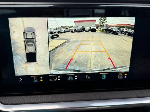 Used 2022 GMC Sierra 1500 Denali w/ Denali Reserve Package AWD/4WD image 18