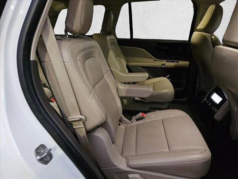 Used 2021 Lincoln Aviator Grand Touring w/ Elements Package Plus image 20