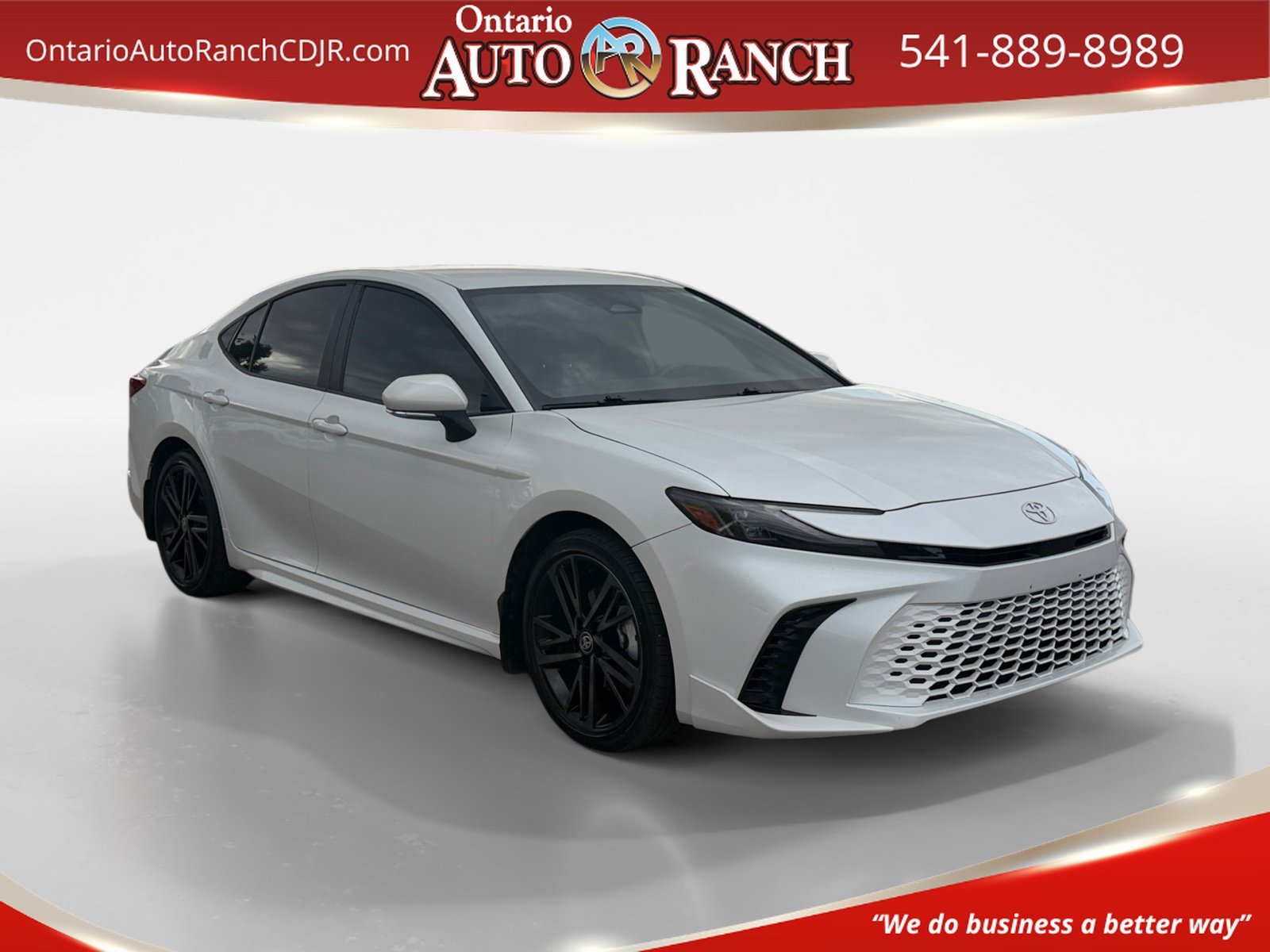 Used 2025 Toyota Camry XSE FWD image 1
