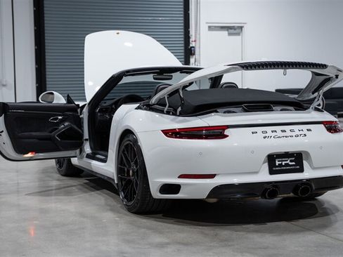Used 2018 Porsche 911 Carrera GTS RWD image 37