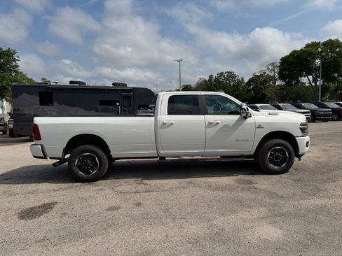 New 2026 RAM 3500 Laramie w/ Towing Technology Group AWD/4WD image 8