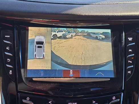 Used 2018 Cadillac Escalade Premium Luxury AWD/4WD image 17