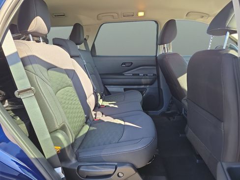 New 2026 Nissan Pathfinder SV image 14