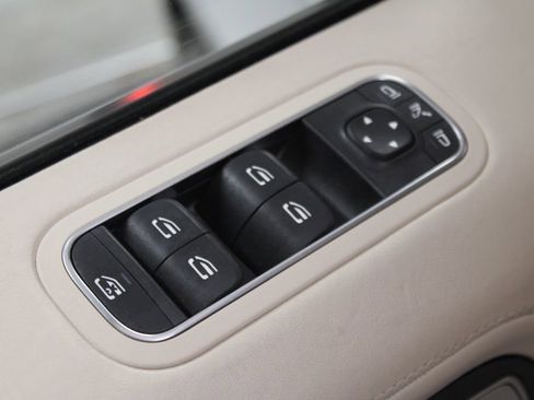 Used 2019 Mercedes-Benz G 550 image 17