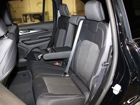 New 2026 Jeep Grand Cherokee Laredo image 26