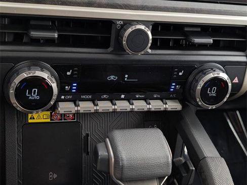 Used 2024 Toyota Tacoma Limited image 19