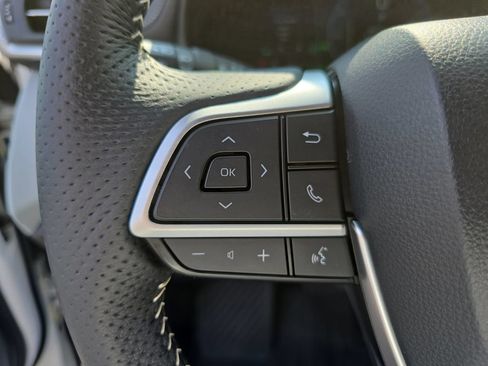 Certified 2025 Toyota Sienna XSE AWD/4WD image 22