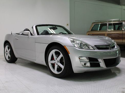 Used 2008 Saturn Sky w/ Premium Trim Package image 10