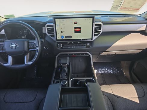 Used 2024 Toyota Tundra Limited AWD/4WD image 10