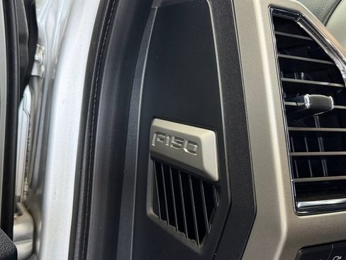 Used 2017 Ford F150 Lariat AWD/4WD image 24