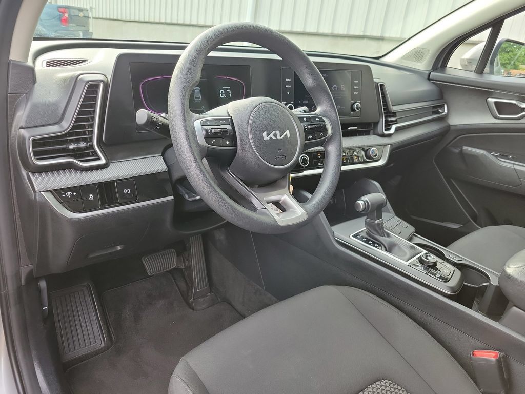 Used 2024 Kia Sportage LX FWD image 21