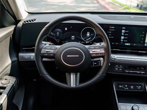New 2025 Hyundai Kona SEL FWD image 22