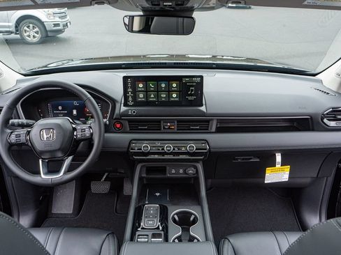 New 2026 Honda Pilot Touring image 19