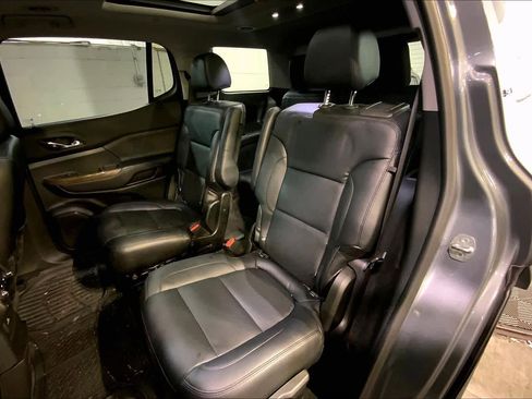 Used 2021 GMC Acadia SLE w/ Driver Convenience Package image 20