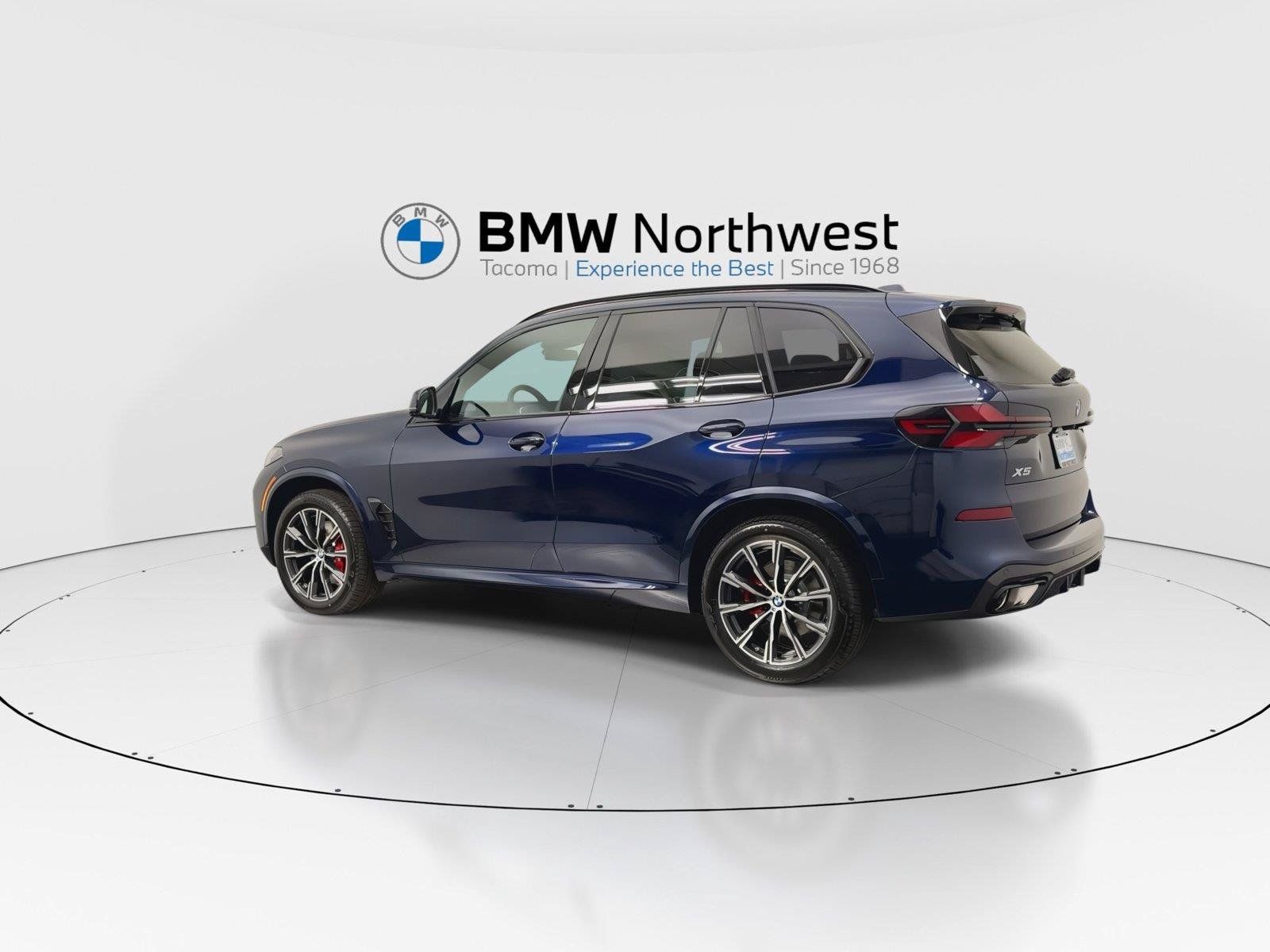 New 2026 BMW X5 xDrive40i w/ M Sport Package AWD/4WD image 12