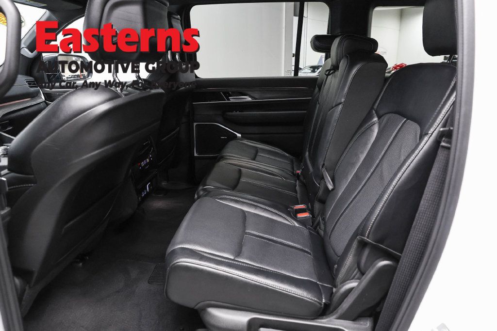 Used 2024 Jeep Wagoneer Series II w/ Flexible Seating Group RWD image 25