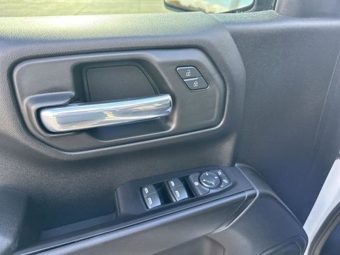 Used 2022 Chevrolet Silverado 1500 Custom image 14