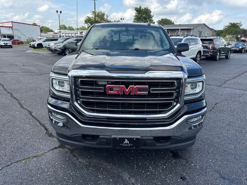 Used 2017 GMC Sierra 1500 SLE w/ SLE Value Package AWD/4WD image 9