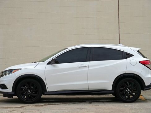 Used 2022 Honda HR-V Sport image 8