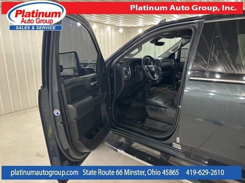 Used 2022 GMC Sierra 2500 Denali w/ Denali Ultimate Package image 24