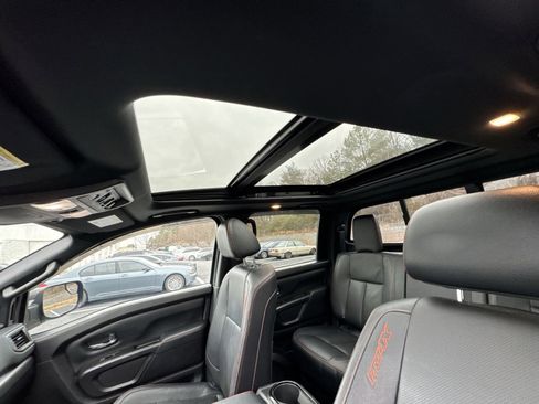 Used 2021 Nissan Titan PRO-4X w/ Pro-4x Convenience Package image 24