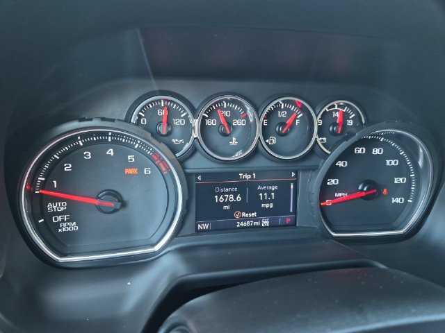 Used 2023 Chevrolet Suburban LS w/ Driver Alert Package AWD/4WD image 13