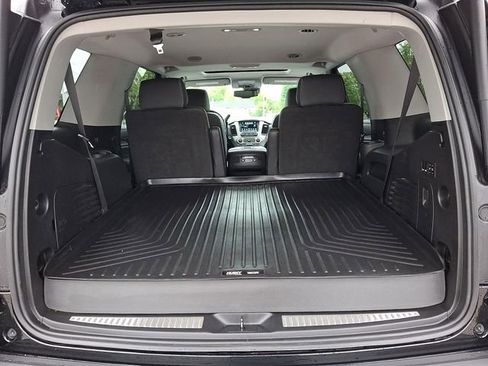 Used 2020 GMC Yukon SLT w/ Premium Edition AWD/4WD image 34