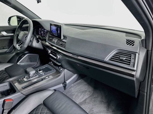 Used 2019 Audi SQ5 Premium Plus w/ Premium Plus Package AWD/4WD image 30