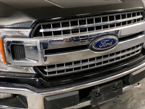 Used 2019 Ford F150 XLT w/ Equipment Group 302A Luxury AWD/4WD image 28