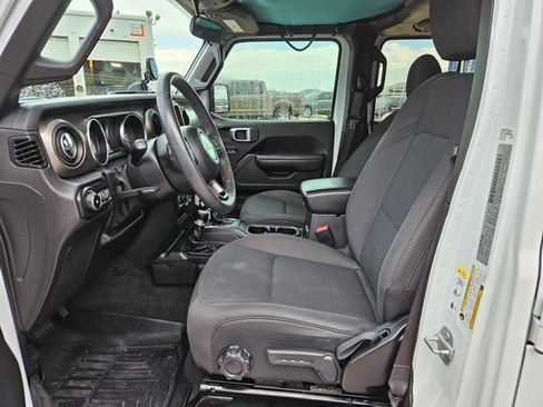 Used 2019 Jeep Wrangler Unlimited Sport S image 14