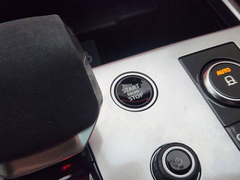 Certified 2023 Land Rover Range Rover Long Wheelbase SE image 21