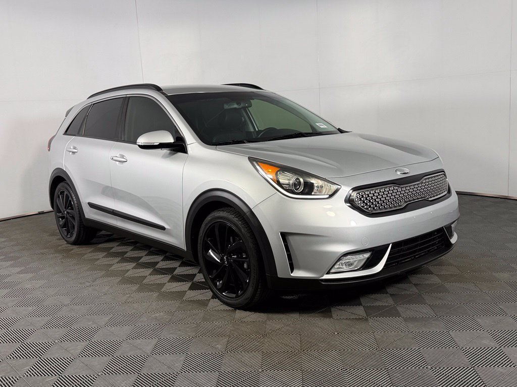 Used 2019 Kia Niro S Touring FWD image 5