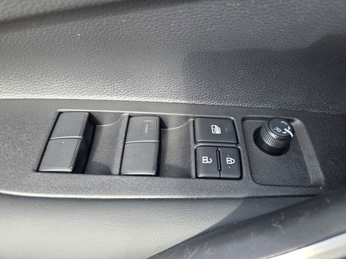 Used 2025 Toyota Corolla SE FWD image 23