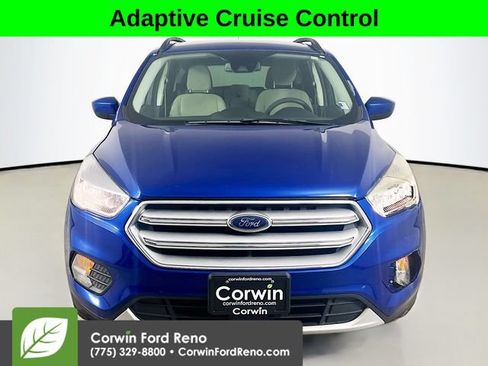 Used 2018 Ford Escape SE w/ Ford Safe & Smart Package AWD/4WD image 2